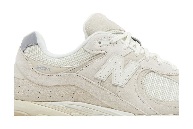 2002R Calm Taupe