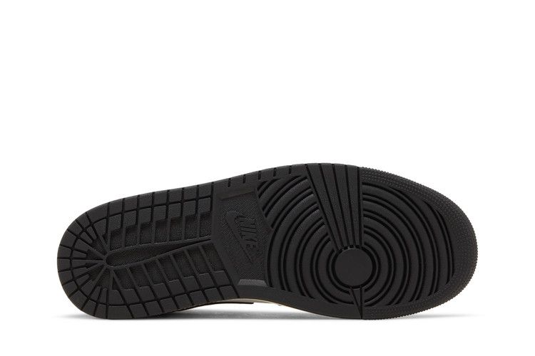 Air Jordan 1 Low Wear Away Taxi