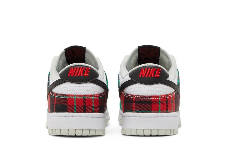 Nike Dunk Low Plaid
